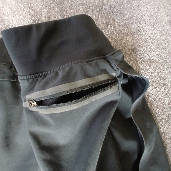 Under Armour Project Rock Brahma Bull Shorts XXL Black - Picture 3 of 6